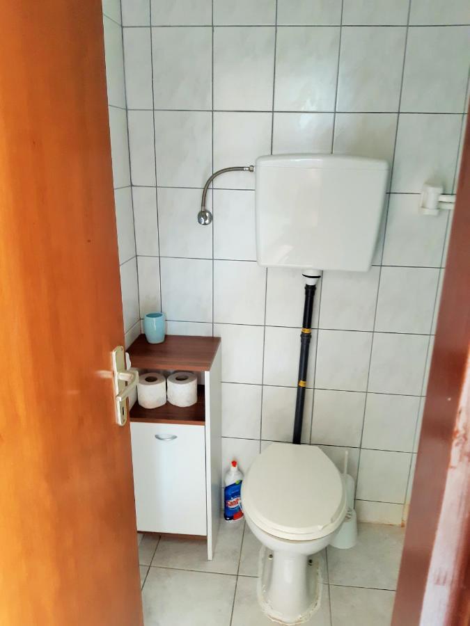 Dalmatino Apartmani Vir Eksteriør bilde