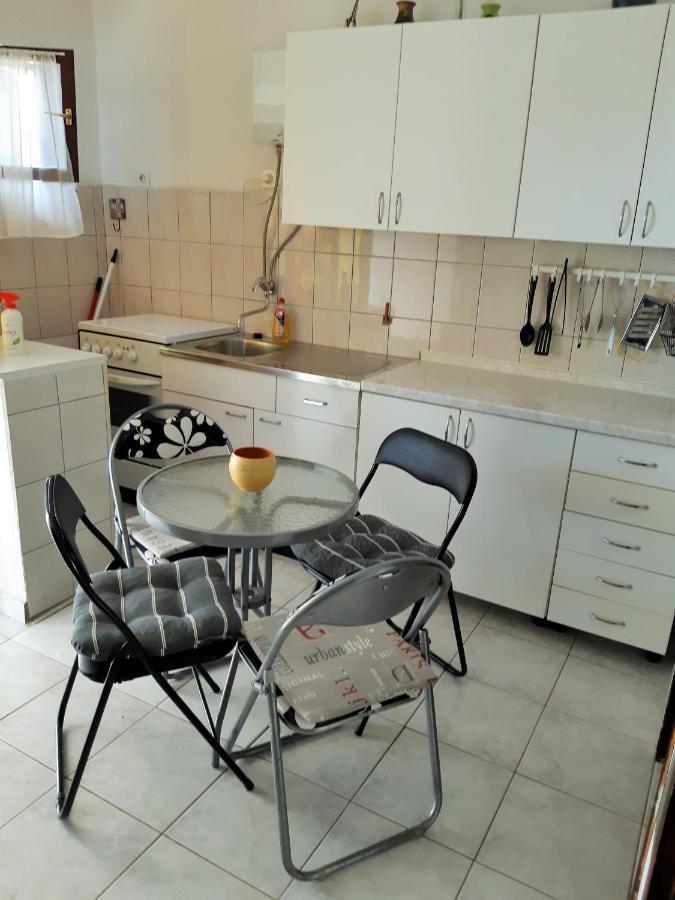 Dalmatino Apartmani Vir Eksteriør bilde