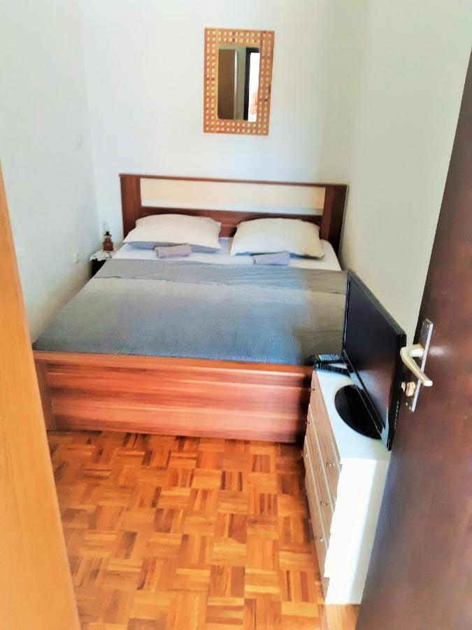 Dalmatino Apartmani Vir Eksteriør bilde